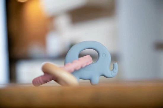 Bo Jungle B-Rattle Rings Roze Olifant Bijtring B931040 6 Bo Jungle B-Rattle Rings Roze Olifant Bijtring B931040 - Afbeelding 4