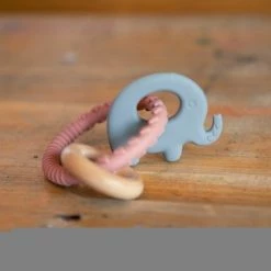 Bo Jungle B-Rattle Rings Roze Olifant Bijtring B931040 12 Bo Jungle B-Rattle Rings Roze Olifant Bijtring B931040 -grijp-bijtspeelgoed Verkoopwinkel 550x366 123