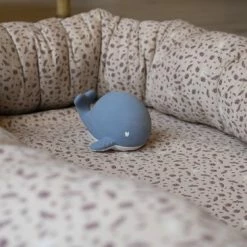 Filibabba - Bijtring - Christian The Whale - Powder Blue -grijp-bijtspeelgoed Verkoopwinkel 550x366 28