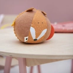 Trixie - Activiteitenbal - Activiteiten Speelgoed - Mrs Rabbit -grijp-bijtspeelgoed Verkoopwinkel 550x540 1