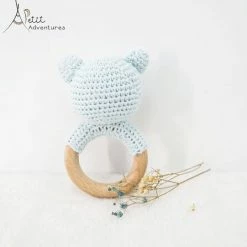 Petit Adventures Handgebreide Rammelaar Beer 9 Petit Adventures Handgebreide Rammelaar Beer -grijp-bijtspeelgoed Verkoopwinkel 550x541 6