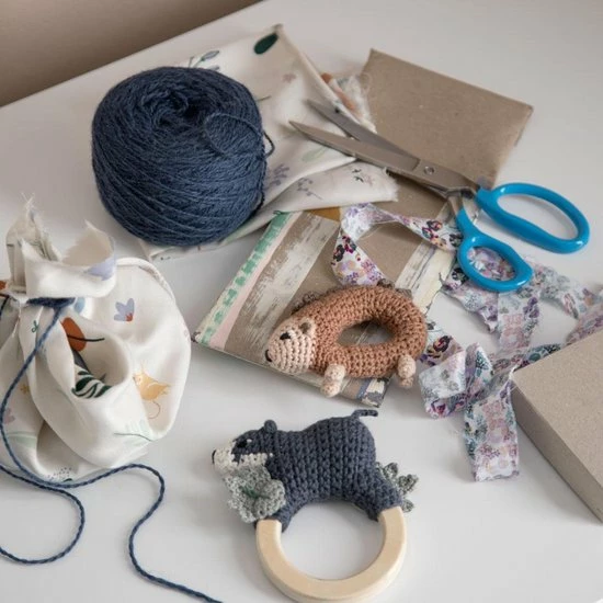 Sebra Gehaakte Rammelaar Das Op Bijtring 4 Sebra Gehaakte Rammelaar Das Op Bijtring - Afbeelding 2