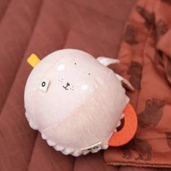 Trixie - Activiteitenbal - Activiteiten Speelgoed - Mr Fox 20 Trixie - Activiteitenbal - Activiteiten Speelgoed - Mr Fox -grijp-bijtspeelgoed Verkoopwinkel 550x823 7